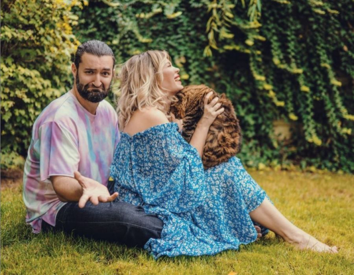 Smiley a devenit tatic! Iubita lui a nascut o fetita perfect sanatoasa - VIDEO Smiley a devenit tatic! Iubita lui a nascut o fetita perfect sanatoasa - VIDEO