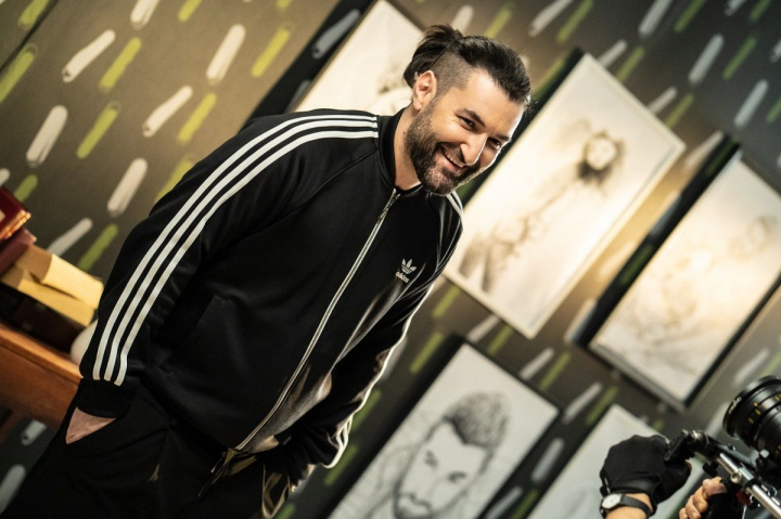 „Nu am iubit pe nimeni pana la tine” - declaratie de dragoste de la Smiley pentru fetita sa, care s-a nascut in urma cu trei zile - VIDEO „Nu am iubit pe nimeni pana la tine” - declaratie de dragoste de la Smiley pentru fetita sa, care s-a nascut in urma cu trei zile - VIDEO