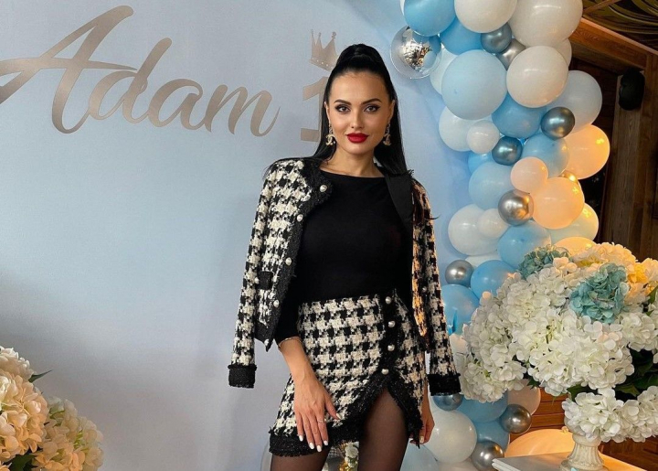 Tany Vander a organizat o petrecere grandioasa de ziua de nastere a fiului sau, care a implinit 1 an, insa Adam nu a rezistat. „Am ajuns in local si cand a inceput a plange asa isteric” Tany Vander a organizat o petrecere grandioasa de ziua de nastere a fiului sau, care a implinit 1 an, insa Adam nu a rezistat. „Am ajuns in local si cand a inceput a plange asa isteric”