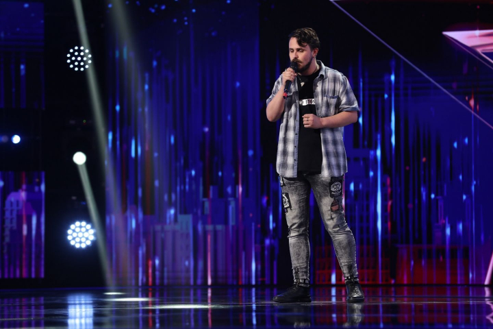 Ionut Orodel, o voce neasteptata si un talent incontestabil. Juratii de la Romanii au Talent s-au ridicat in picioare pentru a-l aplauda - VIDEO Ionut Orodel, o voce neasteptata si un talent incontestabil. Juratii de la Romanii au Talent s-au ridicat in picioare pentru a-l aplauda - VIDEO