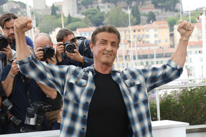 Sylvester Stallone, nostalgic dupa perioada sa de glorie. Cum se antrena in tinerete, cand ridica lejer peste 100 de kg Sylvester Stallone, nostalgic dupa perioada sa de glorie. Cum se antrena in tinerete, cand ridica lejer peste 100 de kg