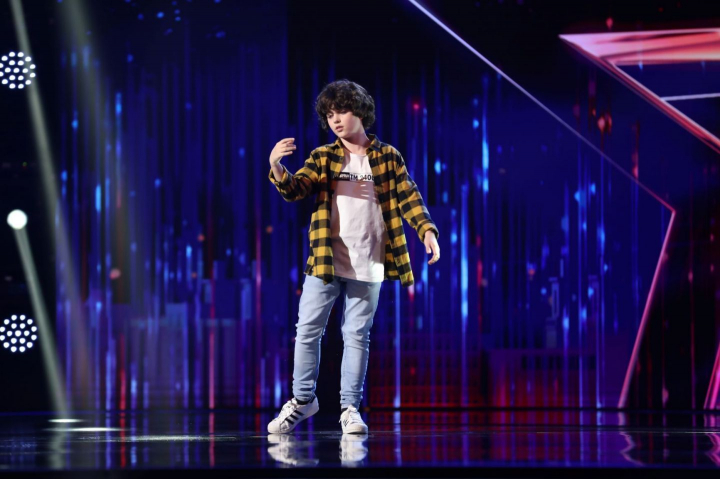  Luca Alexe, un numar superb de dans contemporan