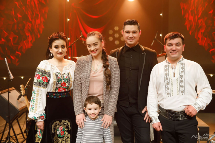 „Fiind o familie de muzicieni, in inactivitate de un an, aceasta tragedia a venit subit!” Costi Burlacu indeamna oamenii sa o sustina pe sotia raposatului Dorin Ieseanu, care si-a pierdut viata in lupta cu COVID-19 „Fiind o familie de muzicieni, in inactivitate de un an, aceasta tragedia a venit subit!” Costi Burlacu indeamna oamenii sa o sustina pe sotia raposatului Dorin Ieseanu, care si-a pierdut viata in lupta cu COVID-19