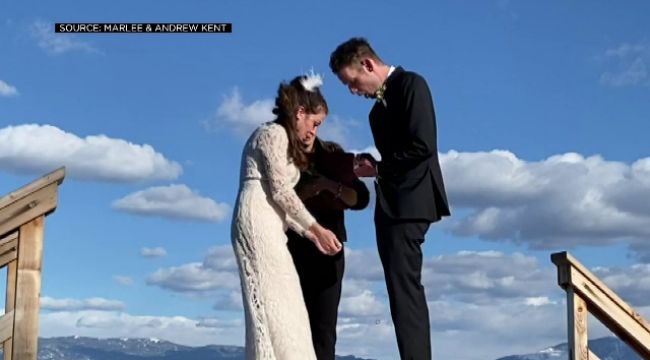 Stangacia unui mire emotionat, care aproape a amanat nunta. „Asa ceva nu e posibil” Stangacia unui mire emotionat, care aproape a amanat nunta. „Asa ceva nu e posibil”
