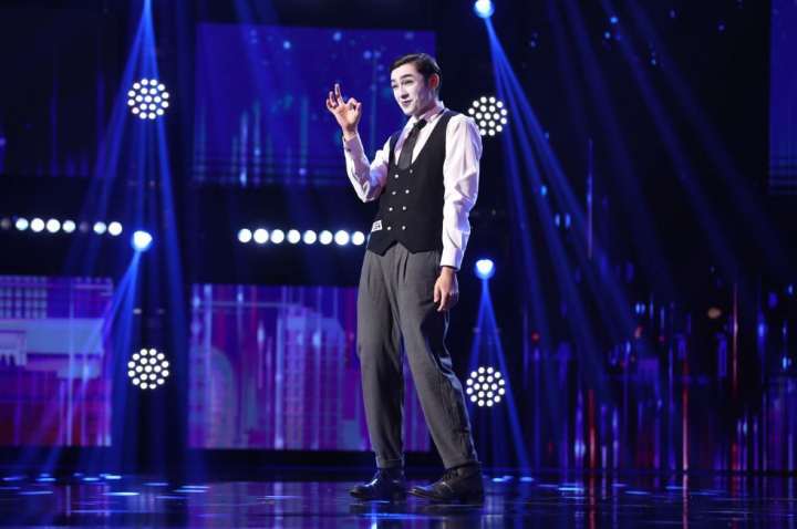 Dansul si pantomima au fost aduse pe scena de la Romanii au talent printr-un moment inedit prezentat de Gabriel Sasu. Cu ce miscari a impresionat - VIDEO