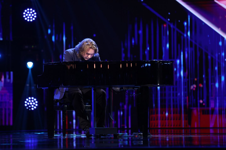 Stefan Buzdugan, un maestru al pianului care a adus emotia pe scena talentelor. „Mi-a uns sufletul cu miere" Stefan Buzdugan, un maestru al pianului care a adus emotia pe scena talentelor. „Mi-a uns sufletul cu miere"