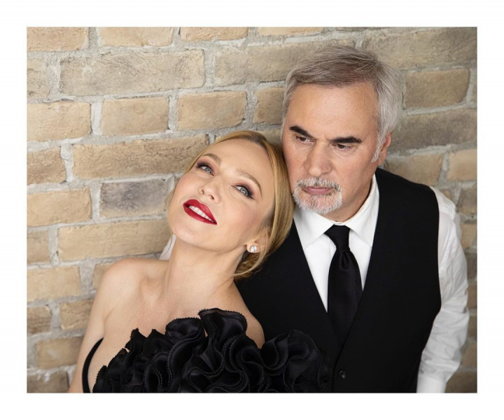 Tata pentru a sasea oara! Fosta solista „VIA Gra", Albina Djanabaeva a nascut! Familia lui Valerii Meladze s-a marit cu inca o fetita Tata pentru a sasea oara! Fosta solista „VIA Gra", Albina Djanabaeva a nascut! Familia lui Valerii Meladze s-a marit cu inca o fetita