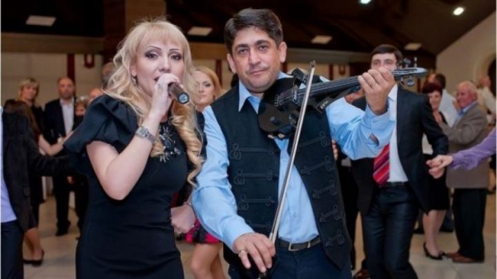 DETALII NESTIUTE despre divortul dintre Corneliu Botgros si Adriana Ochisanu: „Degeaba ai gresit, daca nu ai invatat din tot ce s-a intamplat" - VIDEO DETALII NESTIUTE despre divortul dintre Corneliu Botgros si Adriana Ochisanu: „Degeaba ai gresit, daca nu ai invatat din tot ce s-a intamplat" - VIDEO