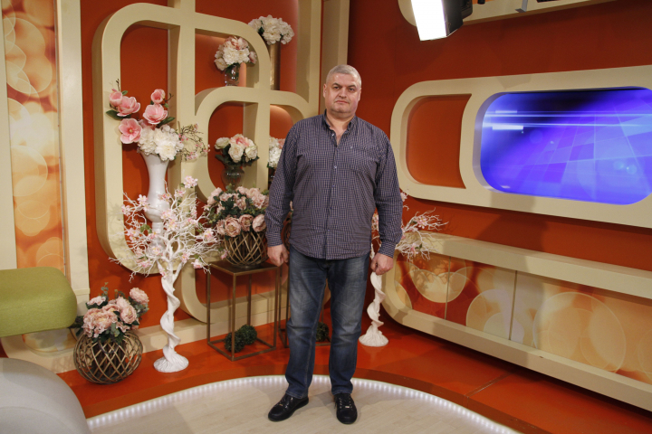 A lucrat cu Alla Pugacheva si Filip Kirkorov, iar in prezent continua sa faca muzica cu artistii de acasa. Oleg Baraliuc: „Alla este o personalitate care se naste o data la o suta de ani, e ca si cum la noi e Nicolae Botgros” - VIDEO A lucrat cu Alla Pugacheva si Filip Kirkorov, iar in prezent continua sa faca muzica cu artistii de acasa. Oleg Baraliuc: „Alla este o personalitate care se naste o data la o suta de ani, e ca si cum la noi e Nicolae Botgros” - VIDEO