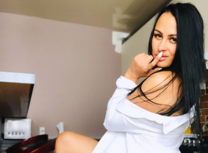 Ina Terescenco iubeste din nou! Sarut pasional intre ea si iubitul sau. "Doamne, cat de mult ma bucur" - VIDEO Ina Terescenco iubeste din nou! Sarut pasional intre ea si iubitul sau. "Doamne, cat de mult ma bucur" - VIDEO