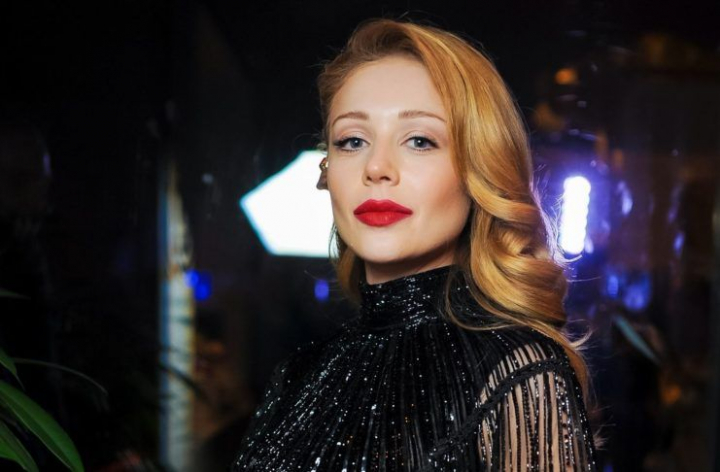 Tina Karol, fara machiaj si coafura, alaturi de mama si nepoata ei. Cum arata potentiala soacra a lui Dan Balan? Tina Karol, fara machiaj si coafura, alaturi de mama si nepoata ei. Cum arata potentiala soacra a lui Dan Balan?