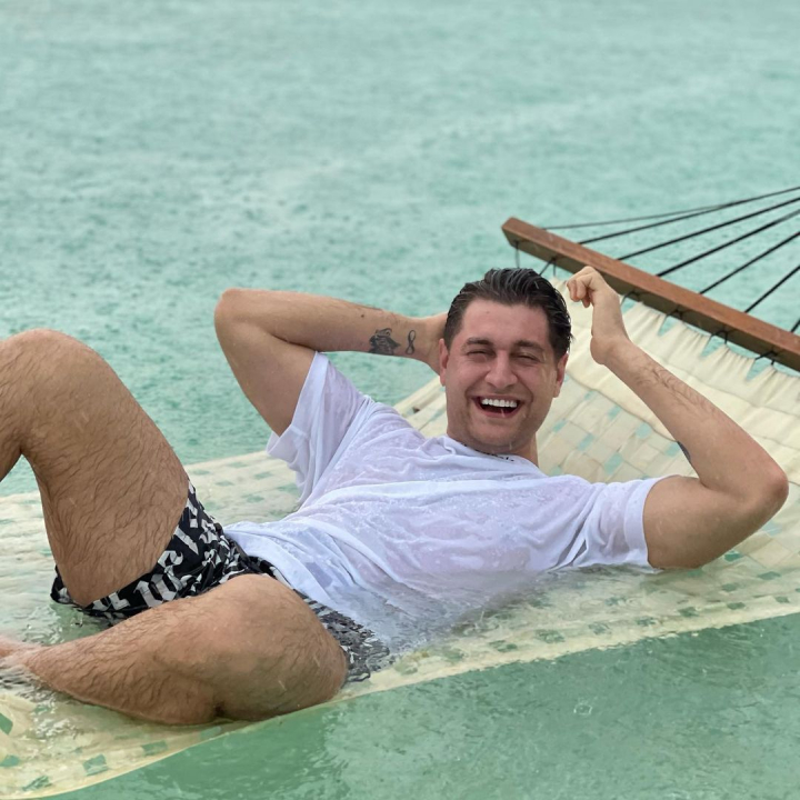 Dupa despartirea de Buzova, David Manukyan a slabit 18 kilograme. Cum e posibil? Dupa despartirea de Buzova, David Manukyan a slabit 18 kilograme. Cum e posibil?