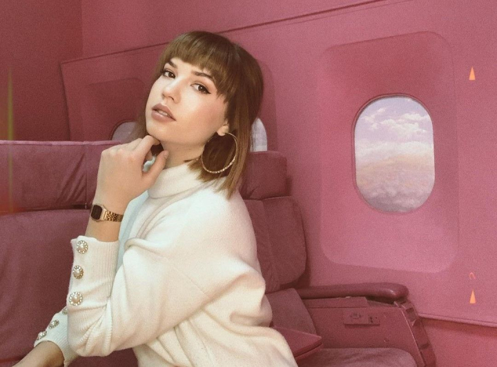 Isi canta emotiile si trairile in piesele sale! Ginia a lansat o melodie noua, iar muzica si versurile ii apartin in totalitate. Vezi cum suna melodia „Hola, Señorita" - VIDEO 