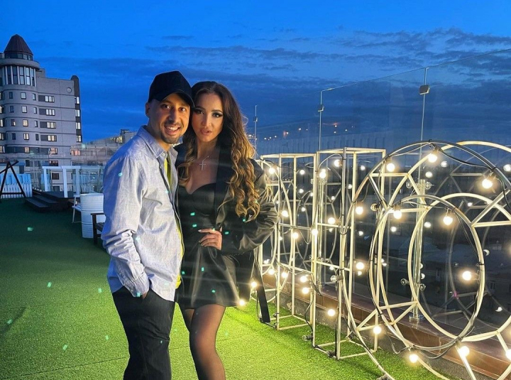 Olga Buzova - relatie cu PR managerul ei? DAVA va exploda de gelozie cand va vedea acest sarut Olga Buzova - relatie cu PR managerul ei? DAVA va exploda de gelozie cand va vedea acest sarut