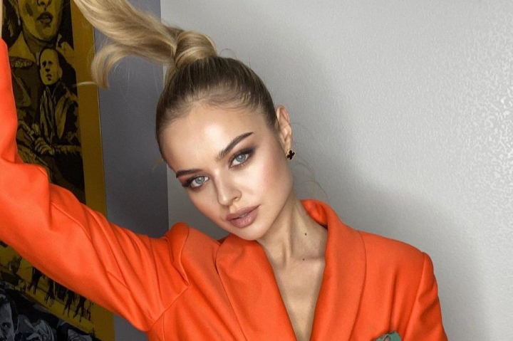 Stiai ca Anastasia Fotachi are un frate? Petru este la fel de chipes ca sora lui Stiai ca Anastasia Fotachi are un frate? Petru este la fel de chipes ca sora lui