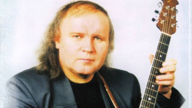 Maestrul Anatol Dumitras va avea o placa comemorativa si un bust! Cine este persoana publica care o ajuta pe sotia artistului sa realizeze acest lucru? Maestrul Anatol Dumitras va avea o placa comemorativa si un bust! Cine este persoana publica care o ajuta pe sotia artistului sa realizeze acest lucru?