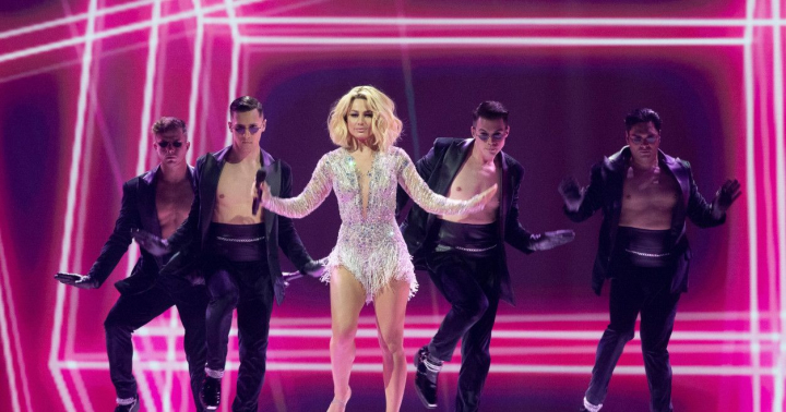 Cu dansatori topless, topaind si miscandu-se energic pe scena! Natalia Gordienko a avut prima repetitie pentru Eurovision. „Daca un participant se imbolnaveste, atunci intreaga echipa se duce acasa” - VIDEO Cu dansatori topless, topaind si miscandu-se energic pe scena! Natalia Gordienko a avut prima repetitie pentru Eurovision. „Daca un participant se imbolnaveste, atunci intreaga echipa se duce acasa” - VIDEO