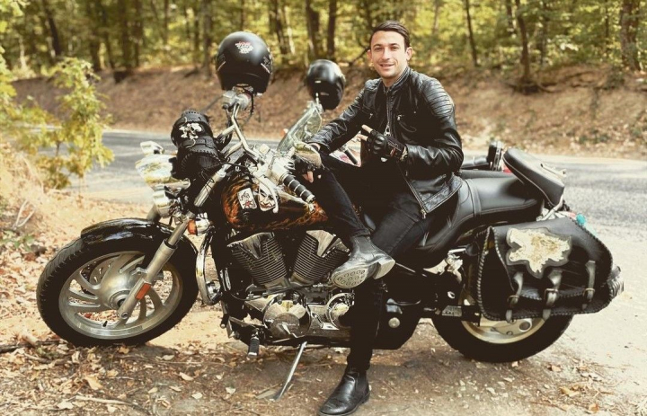 Sotia lui si-a dorit baiat, iar Nanu Danu visa sa fie tata de fata. „Fetita am vrut ca sa ma mai linistesc, sa fiu mai bun la inima”. Afla cum s-a cunoscut vloggerul cu sotia Alexandra - VIDEO Sotia lui si-a dorit baiat, iar Nanu Danu visa sa fie tata de fata. „Fetita am vrut ca sa ma mai linistesc, sa fiu mai bun la inima”. Afla cum s-a cunoscut vloggerul cu sotia Alexandra - VIDEO