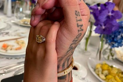 O bijuterie - cat o avere! Timati i-a daruit fiicei sale un inel de 22 de milioane de ruble: „Tata, dar de ce tu i-ai daruit inelul Katei, dar nu mie” - VIDEO 