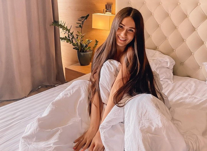 Patru generatii intr-o fotografie! Irina Kovalsky impreuna cu mama, bunica si cele doua fiice - intr-o sedinta foto. Vezi cum arata cele mai importante femei din viata vedetei - FOTO Patru generatii intr-o fotografie! Irina Kovalsky impreuna cu mama, bunica si cele doua fiice - intr-o sedinta foto. Vezi cum arata cele mai importante femei din viata vedetei - FOTO