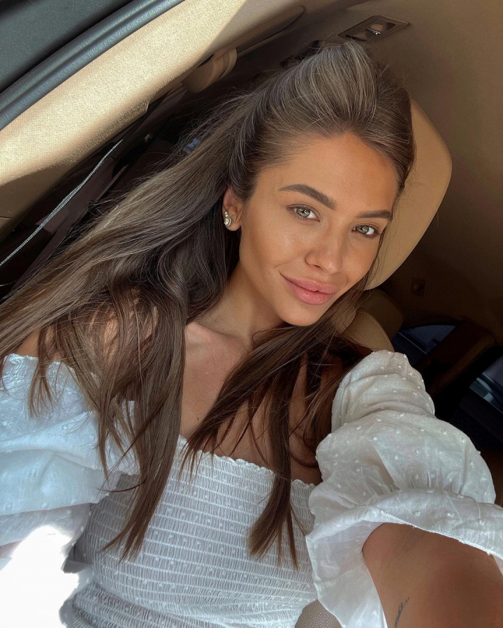 Gabriella Damir si-a infrumusetat corpul cu inca un tatuaj. Cui ii este dedicat - FOTO Gabriella Damir si-a infrumusetat corpul cu inca un tatuaj. Cui ii este dedicat - FOTO