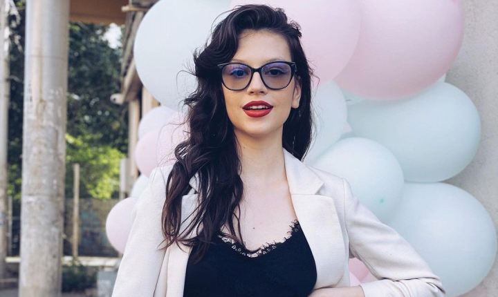 Piesa Cleopatrei Stratan se aude la radio in Germania. Ce melodie a ajuns tocmai acolo si care a fost reactia lui Edward Sanda