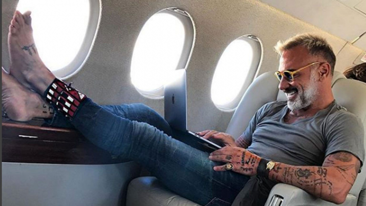 Cine a fost si cine este! De unde a venit Gianluca Vacchi, milionarul dansator si ce se ascunde despre trecutul lui Cine a fost si cine este! De unde a venit Gianluca Vacchi, milionarul dansator si ce se ascunde despre trecutul lui