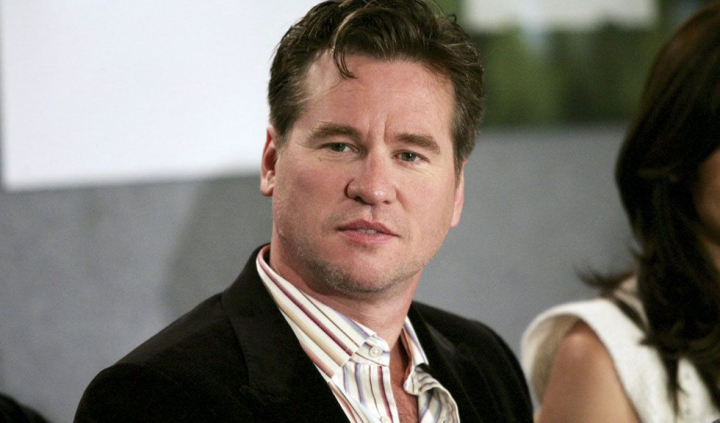 Val Kilmer, declaratii emotionante despre lupta sa cu cancerul la gat: „Aleg intre a respira si a manca”
Val Kilmer, declaratii emotionante despre lupta sa cu cancerul la gat: „Aleg intre a respira si a manca”