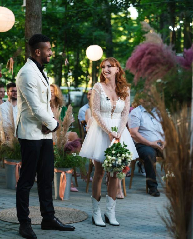 Ce reactie a avut mama Cristinei, dupa ce ea s-a casatorit cu Georges la „Casatoriti pe nevazute”: „Eu ii vad diametral opusi” Ce reactie a avut mama Cristinei, dupa ce ea s-a casatorit cu Georges la „Casatoriti pe nevazute”: „Eu ii vad diametral opusi”