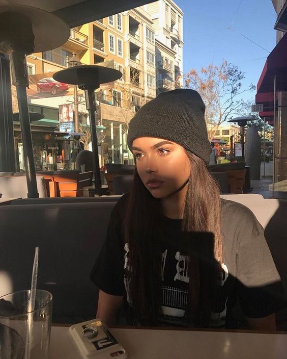 7 moduri de a afla care este caciula ta potrivita - sfaturi pe care le urmeaza stilistii 7 moduri de a afla care este caciula ta potrivita - sfaturi pe care le urmeaza stilistii