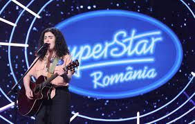 Irina Revenco, originara din Balti, interpretare plina de emotie pe acorduri de chitara la SuperStar Romania
