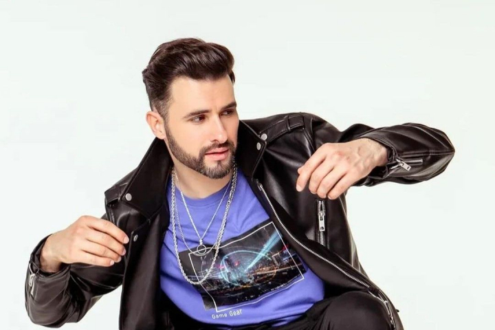 Maxim Zavidia i-a cucerit definitiv pe juratii de la show-ul „Golos” din Rusia! Vezi prestatia moldoveanului dar si la cine in echipa a mers: „Vreau sa invat de la el ceea ce n-am reusit sa fac astazi pe scena” - VIDEO Maxim Zavidia i-a cucerit definitiv pe juratii de la show-ul „Golos” din Rusia! Vezi prestatia moldoveanului dar si la cine in echipa a mers: „Vreau sa invat de la el ceea ce n-am reusit sa fac astazi pe scena” - VIDEO