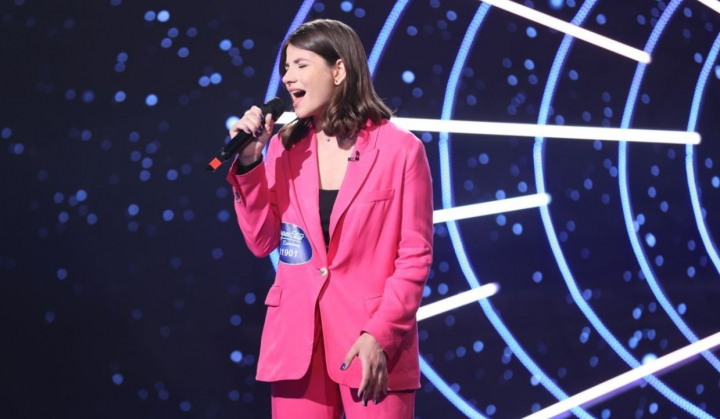 O interpretare memorabila! Andreea Rainof i-a dat gata pe juratii de la SuperStar intr-un minut si jumatate. Smiley: “Mi se pare fantastic ce ai facut cu piesa asta. A fost ceva total neasteptat! Sunt socat!” - VIDEO O interpretare memorabila! Andreea Rainof i-a dat gata pe juratii de la SuperStar intr-un minut si jumatate. Smiley: “Mi se pare fantastic ce ai facut cu piesa asta. A fost ceva total neasteptat! Sunt socat!” - VIDEO