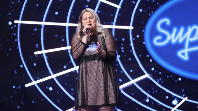 Moldoveanca Diana Gutu a facut furori pe scena SuperStar Romania. Carla's Dreams: „Cat de dor mi-a fost de o voce de femeie!”
Moldoveanca Diana Gutu a facut furori pe scena SuperStar Romania. Carla's Dreams: „Cat de dor mi-a fost de o voce de femeie!”