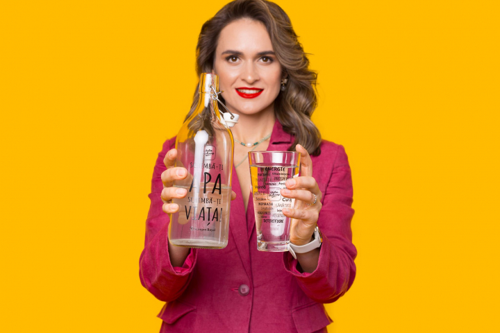 Daca simti ca stilul tau de viata nu este unul tocmai sanatos, poti incepe cu un curs de detox. Ce spune nutritionista, Corina Dascalu: „Fiecare persoana inainte de a incepe cura de detox, trebuie sa se pregateasca” - VIDEO Daca simti ca stilul tau de viata nu este unul tocmai sanatos, poti incepe cu un curs de detox. Ce spune nutritionista, Corina Dascalu: „Fiecare persoana inainte de a incepe cura de detox, trebuie sa se pregateasca” - VIDEO