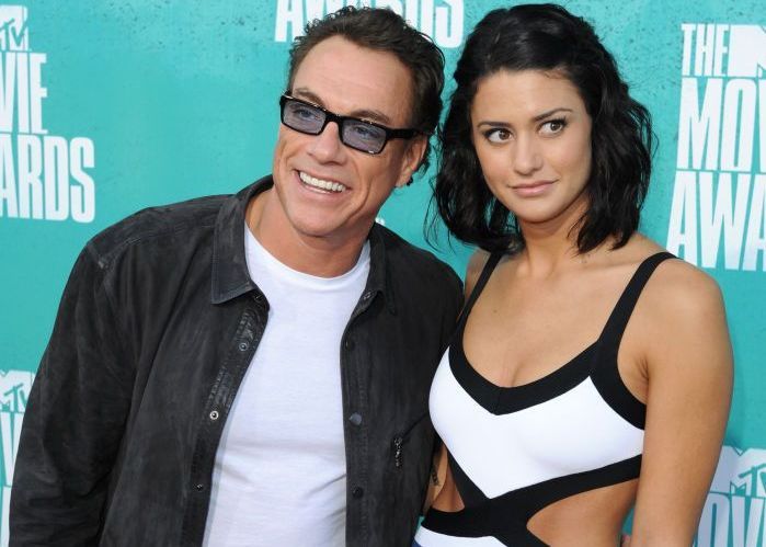 Fiica lui Van Damme, o adevarata bomba sexy. Fotografiile incendiare care au atras atentia fanilor Fiica lui Van Damme, o adevarata bomba sexy. Fotografiile incendiare care au atras atentia fanilor