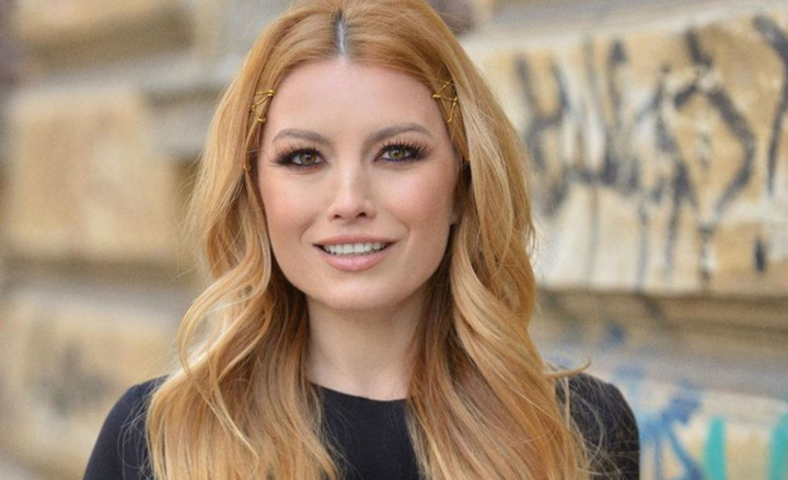Elena Gheorghe, mesaj emotionant pe Instagram dupa ce ea si 11 membri ai familiei au fost confirmati cu Covid-19