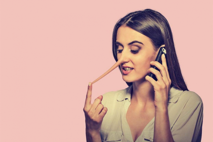 Horoscop. Cele mai frecvente minciuni pe care le spun femeile, in functie de zodie