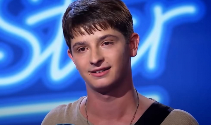 Din subterana - la SuperStar! Andrei Serjant este moldoveanul care i-a facut pe jurati sa planga si chiar le-a dat o lectie de viata. Afla povestea impresionanta a tanarului: „Efectiv am inceput tot sa tremur... ca lor le-a placut” - VIDEO Din subterana - la SuperStar! Andrei Serjant este moldoveanul care i-a facut pe jurati sa planga si chiar le-a dat o lectie de viata. Afla povestea impresionanta a tanarului: „Efectiv am inceput tot sa tremur... ca lor le-a placut” - VIDEO