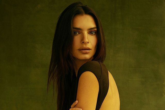 Emily Ratajkowski a fost abuzata sexual la 15 ani! Modelul lanseaza prima sa carte in care face mai multe dezvaluiri: „Nici macar nu am avut relatii sexuale pana atunci” - FOTO