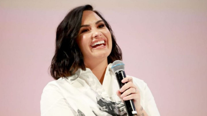 Demi Lovato a intrat in afaceri cu jucarii sexuale „pentru a elimina stigmatul asupra placerii” Demi Lovato a intrat in afaceri cu jucarii sexuale „pentru a elimina stigmatul asupra placerii”