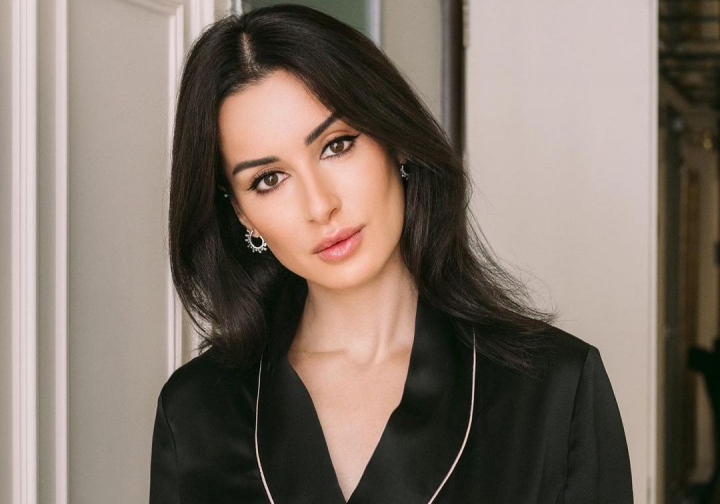 Surprize dis-de-dimineata pentru Tina Kandelaki. Cum a fost surprinsa jurnalista de ziua ei: „Iubitul meu sot a prefacut casa intr-un adevarat Caucaz” - VIDEO