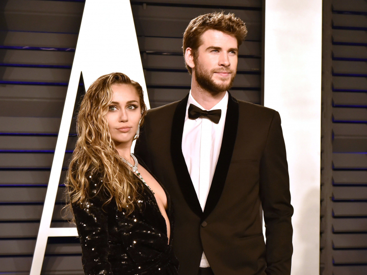 A uitat-o definitiv pe Miley Cyrus! Liam Hemsworth, pregatit sa-si ceara iubita de nevasta A uitat-o definitiv pe Miley Cyrus! Liam Hemsworth, pregatit sa-si ceara iubita de nevasta