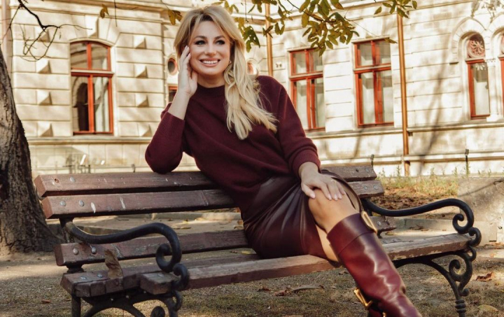 Vedeta de milioane! Natalia Gordienko, incaltata in Bottega Veneta care costa peste 35 de mii de lei - FOTO Vedeta de milioane! Natalia Gordienko, incaltata in Bottega Veneta care costa peste 35 de mii de lei - FOTO