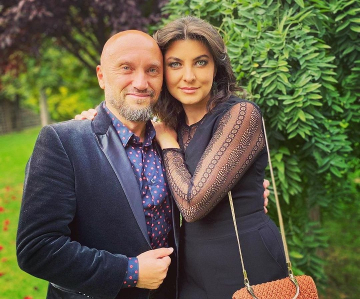 Surpriza matinala de ziua ei! Cum si-a bucurat sotia Anatol Durbala: „Nu poate el fara surprize, trebuie ceva sa-mi organizeze, chiar daca eu nu-i cer asta.” - VIDEO Surpriza matinala de ziua ei! Cum si-a bucurat sotia Anatol Durbala: „Nu poate el fara surprize, trebuie ceva sa-mi organizeze, chiar daca eu nu-i cer asta.” - VIDEO