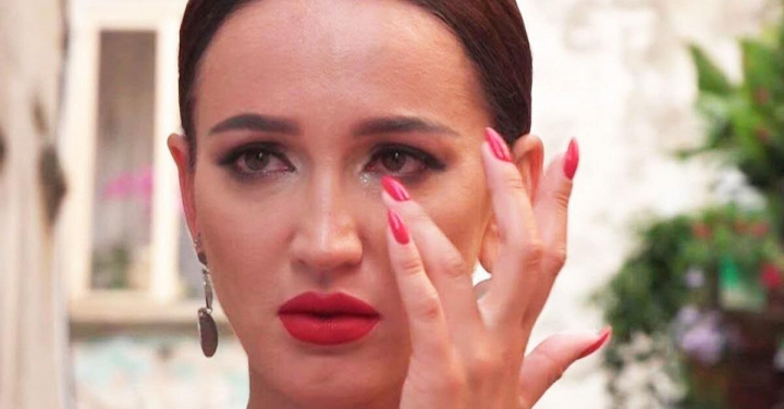 „Acum medicii au grija de ea!”. Olga Buzova are bratul atrofiat. Ce spune PR managerul ei „Acum medicii au grija de ea!”. Olga Buzova are bratul atrofiat. Ce spune PR managerul ei