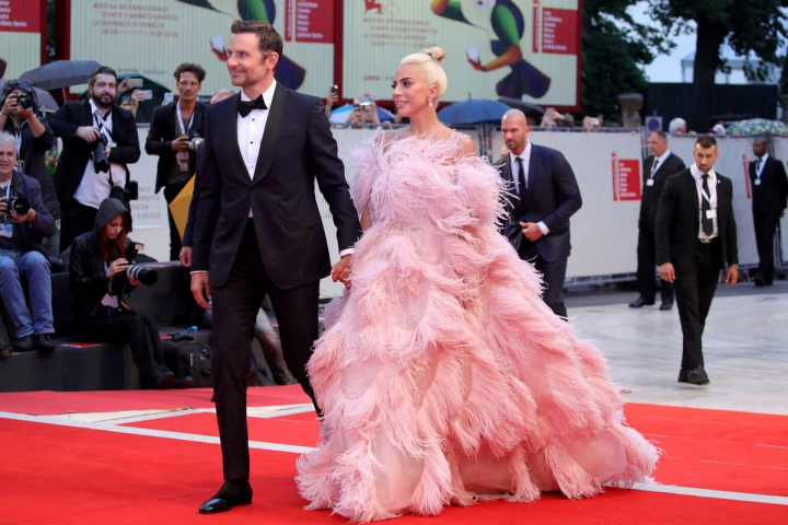 Bradley Cooper spune adevarul despre presupusa relatie cu Lady Gaga