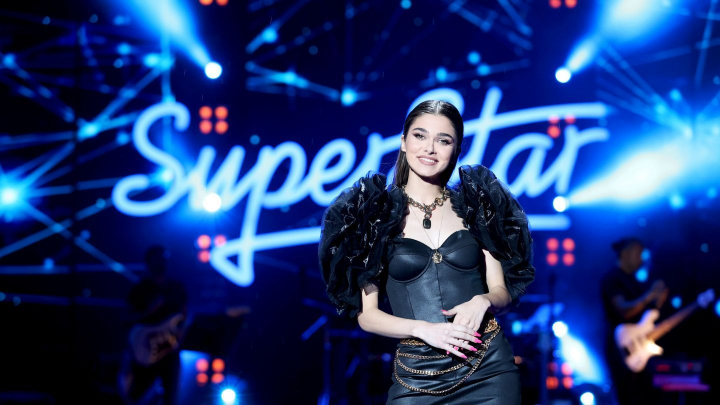 Theo Rose: "Vreau sa se auda in toata tara ce super atmosfera avem la prima semifinala SuperStar Romania!" Theo Rose: "Vreau sa se auda in toata tara ce super atmosfera avem la prima semifinala SuperStar Romania!"