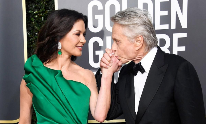 Catherine-Zeta Jones si Michael Douglas au aniversat 21 de ani de casnicie! Imagini rare de la nunta cuplului Catherine-Zeta Jones si Michael Douglas au aniversat 21 de ani de casnicie! Imagini rare de la nunta cuplului