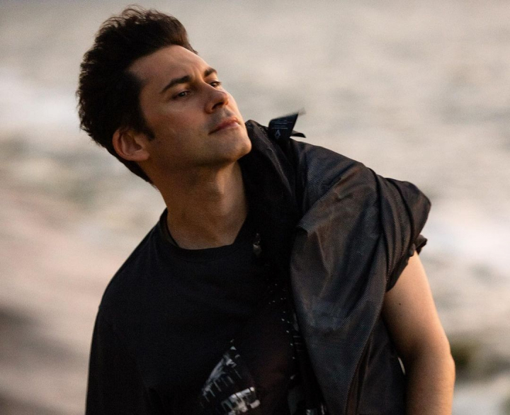 Este bomba! Piesa noua a lui Dan Balan a adunat in doar trei zile aproape 4 milioane de vizualizari. Vezi cum arata o iubire ca in cantece - VIDEO Este bomba! Piesa noua a lui Dan Balan a adunat in doar trei zile aproape 4 milioane de vizualizari. Vezi cum arata o iubire ca in cantece - VIDEO